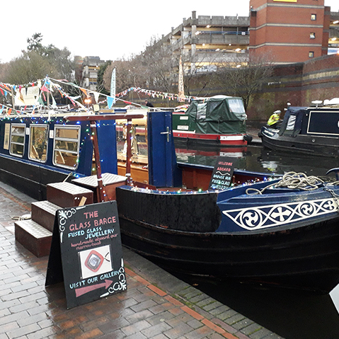 The-Glass-Barge-Gallery-Floating-Market-Whats-On